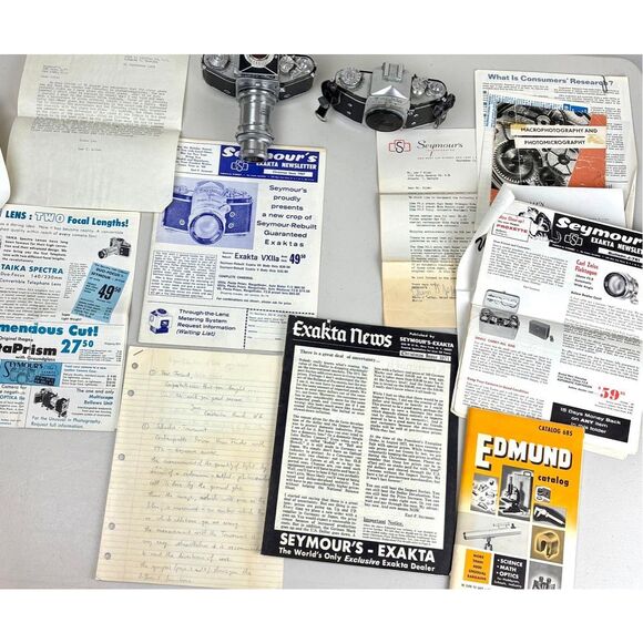 Vintage Exakta VX Ihagee Dresden Film Camera Lot of 2 & Accessories Germany - Picture 2 of 16